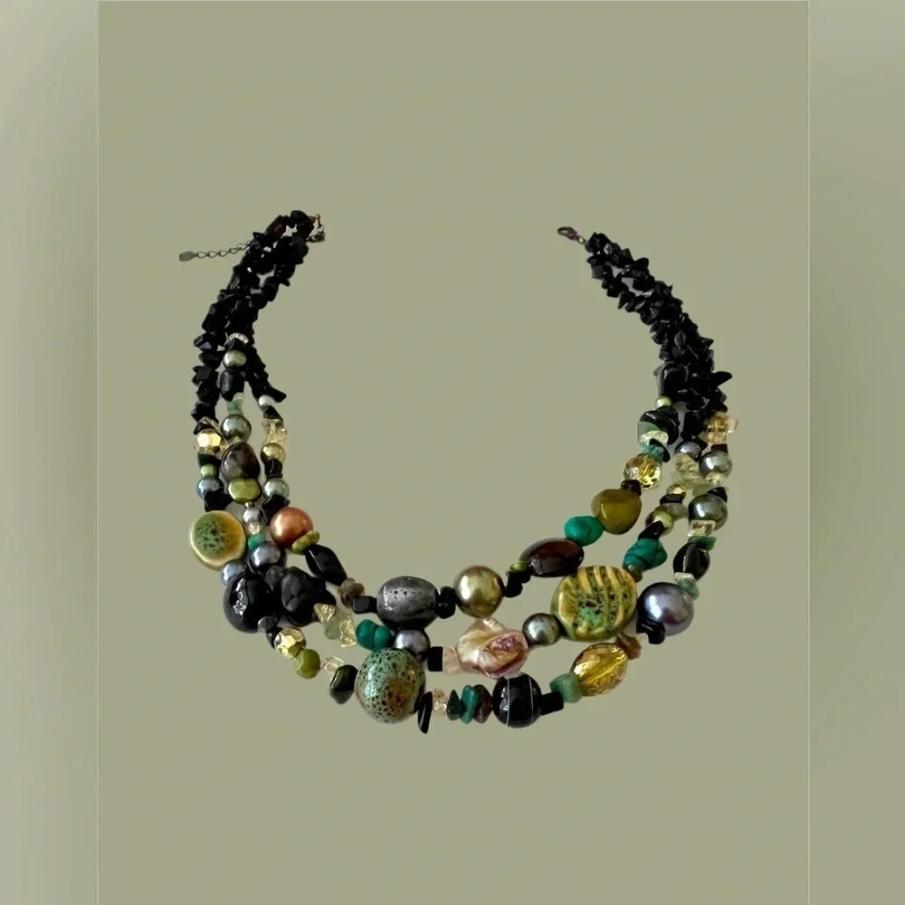 Stunning 3 strand vintage necklace. Colorful real stone necklace. Very vintage